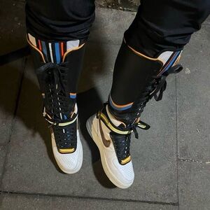 ISO of Nike Riccardo forces women size 6.5 or 7